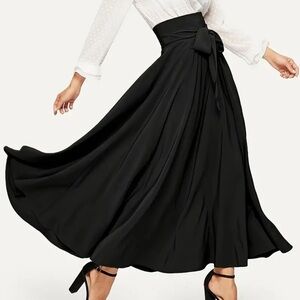 Aster June Black maxi skirt